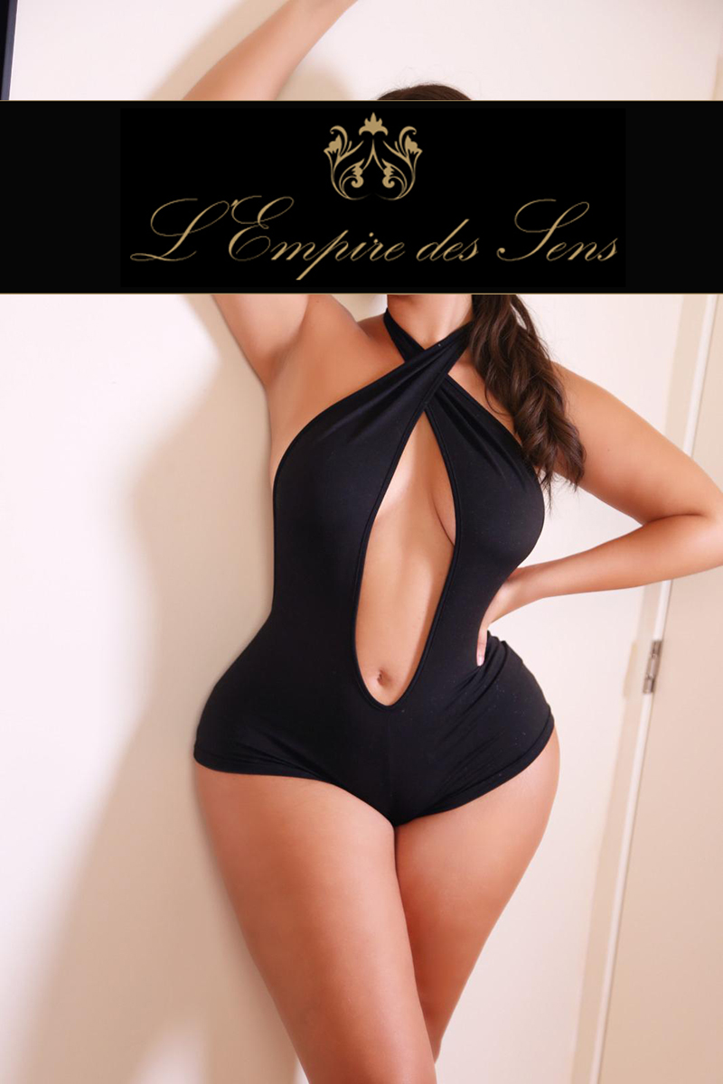 Ines Masseuse Tantrique et érotique