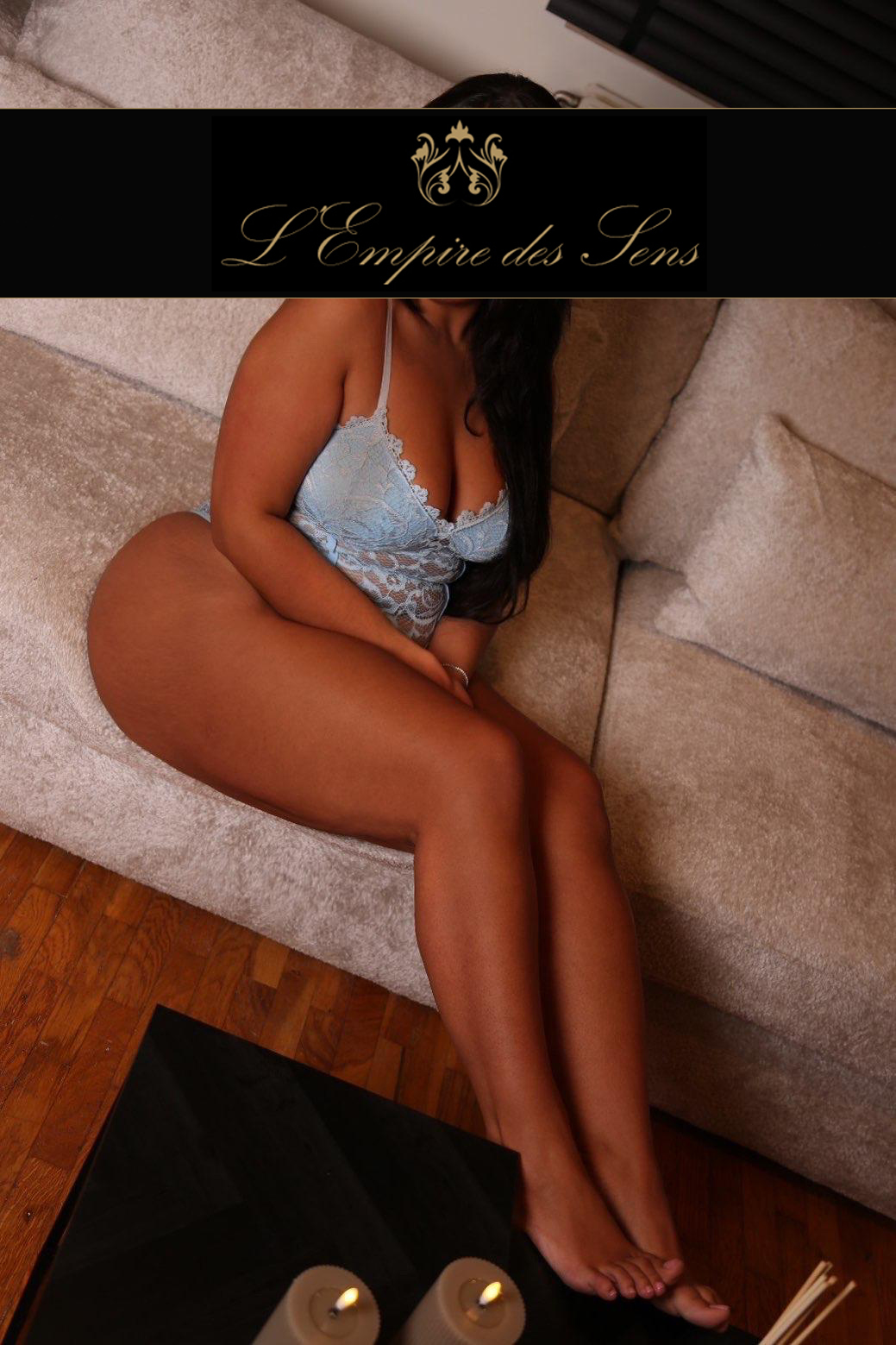 Kenza masseuse tantrique et érotique.